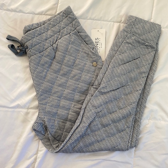 Jones New York Sport Quilted Joggers - Picture 1 of 4